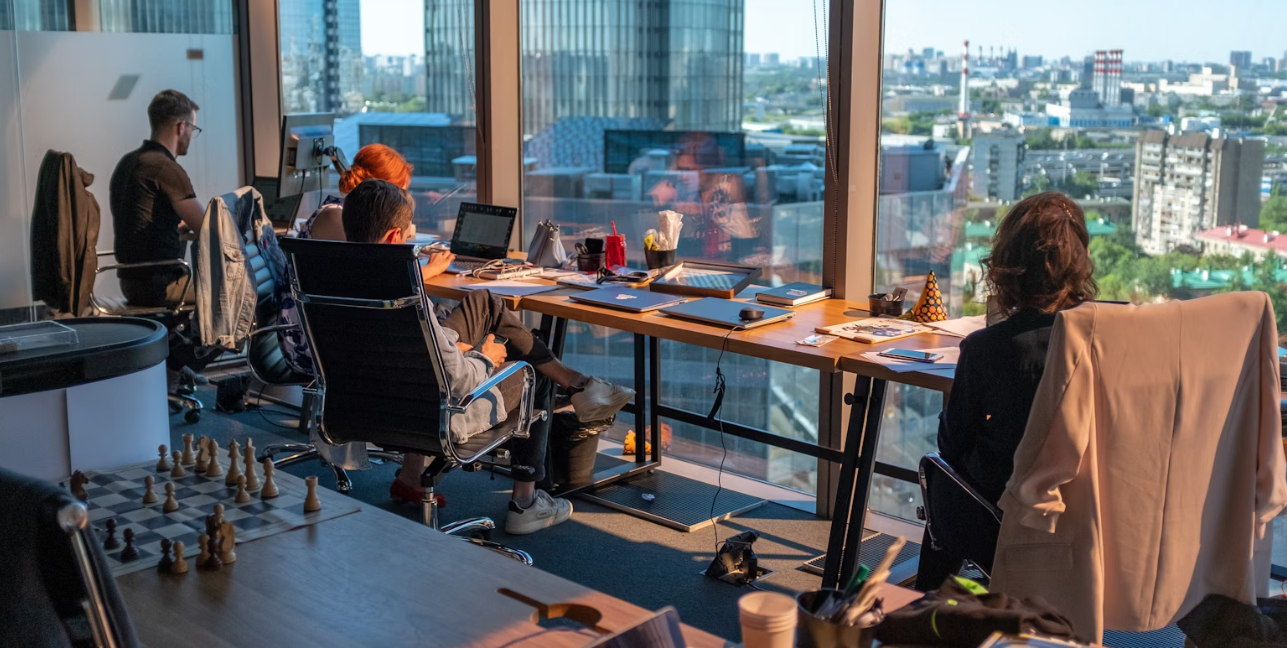 在Google Ads广告投放中,关键词选择直接决定着广告效果的成败。