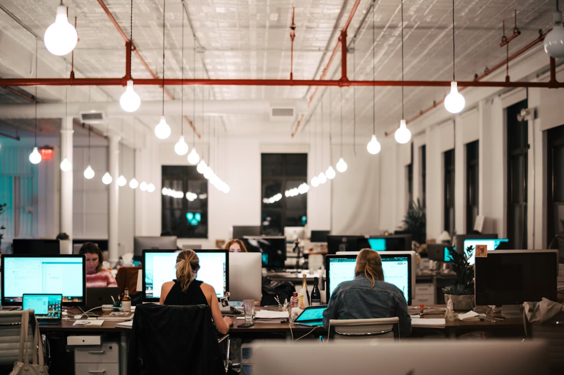 覆盖从建站平台、SEO营销、邮件自动化到ERP、物流追踪与客服工具的B2C独立站运营工具大全。帮你搭建高转化独立站，实现高效引流与稳定爆单。