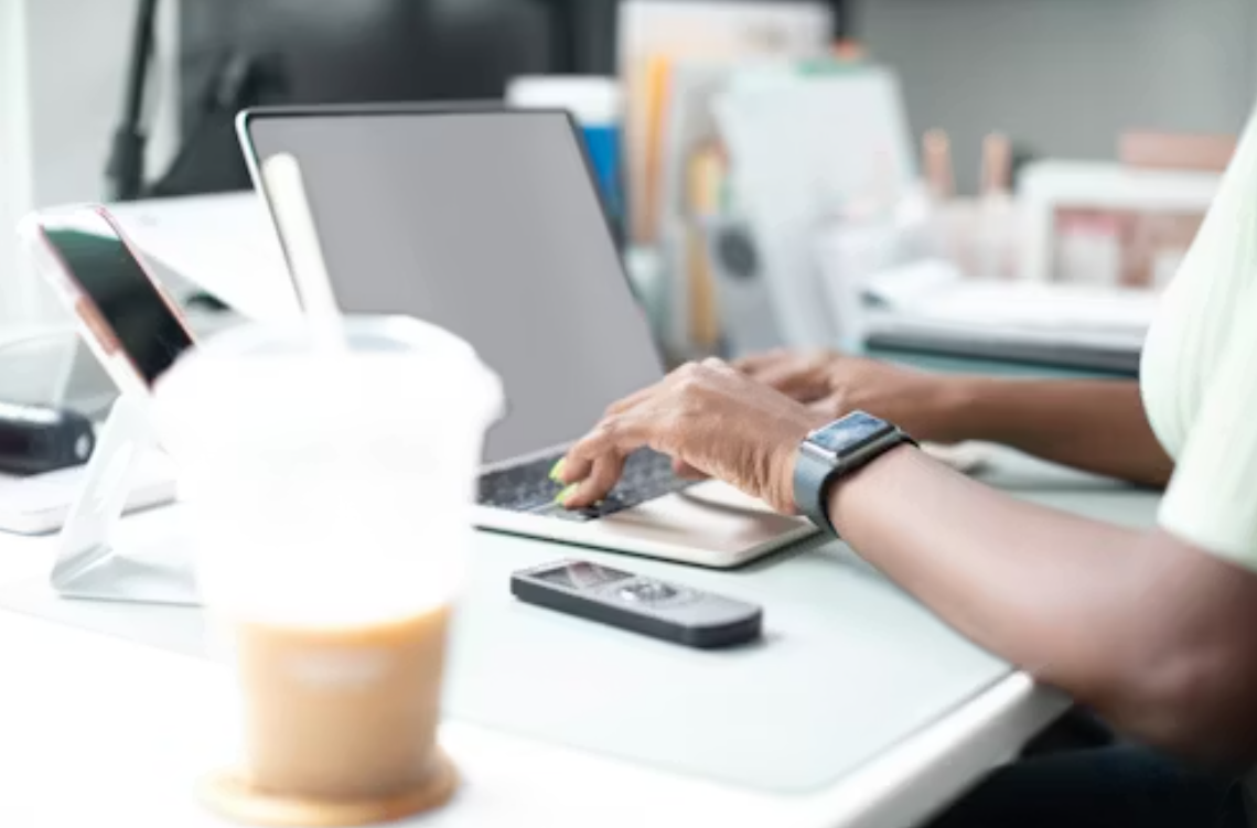 SEO+GEO核心检查清单：如何在Google与AI的双重战场赢得流量