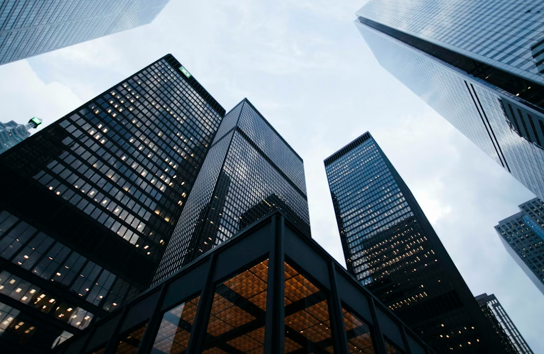 独立站为什么每天看数据却不增长？关键不在指标多少，而在是否找对瓶颈。本文用一套清晰框架，拆解独立站数据分析的核心，以及最值得长期盯住的关键指标。